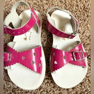 Salt Water Sun-San Sweet Heart Sandals – Patent Hot Pink – Toddler Size 9